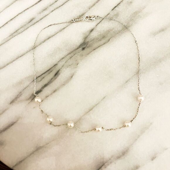 Vintage Napier Freshwater Pearl Necklace Thin Silver Toned Metal Chain Dainty - Picture 1 of 4